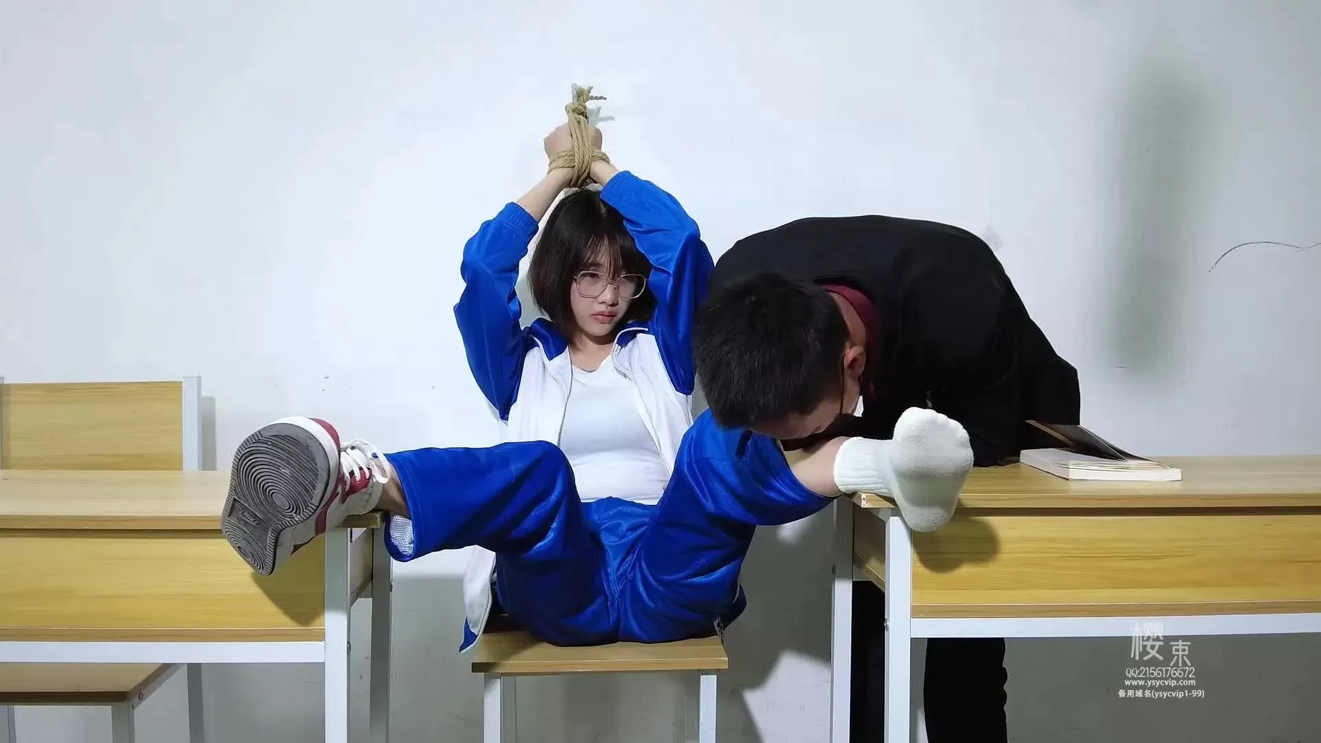 【樱束原创】《老师垂涎学生樱子美色》新模樱子首发！ (6).webp