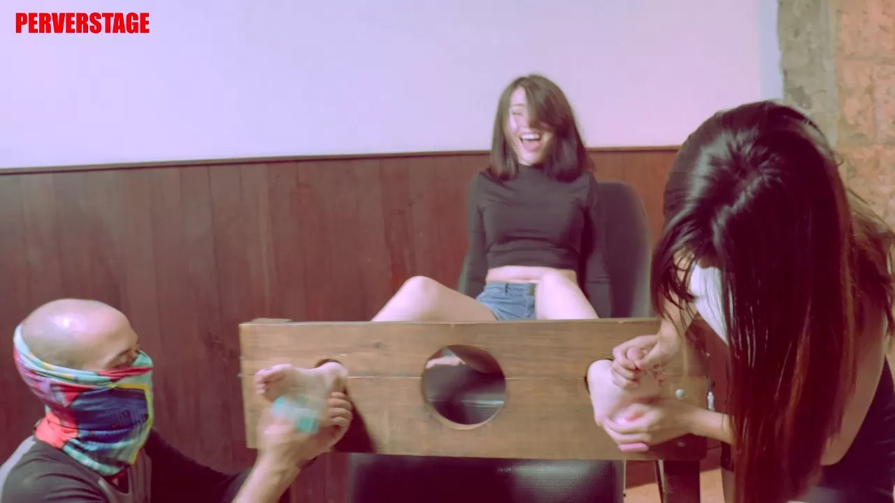 Perverstage – Small Feet in Stock (Jane)5.webp