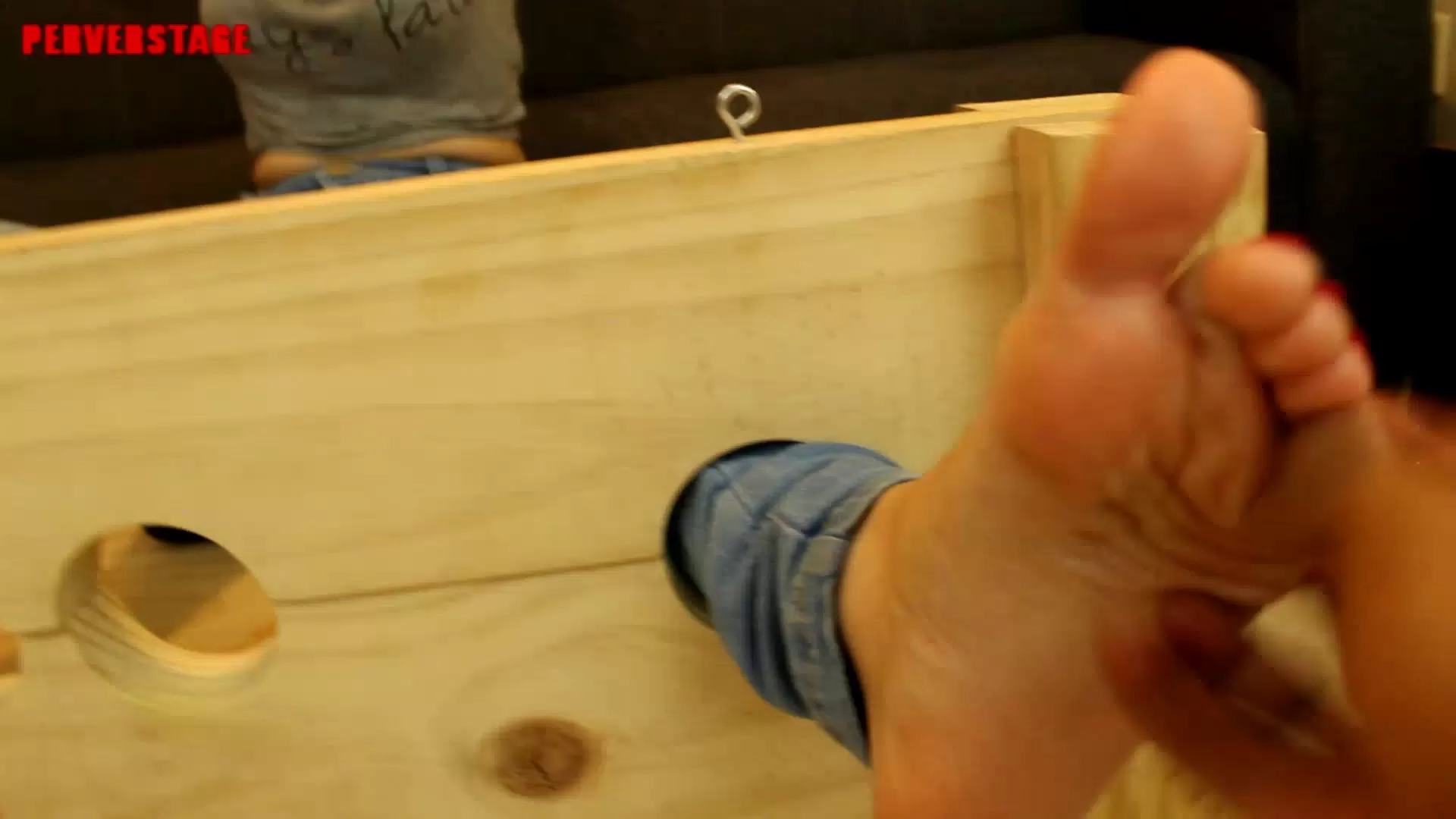 Perverstage - Small feet traped in the stock_8.webp